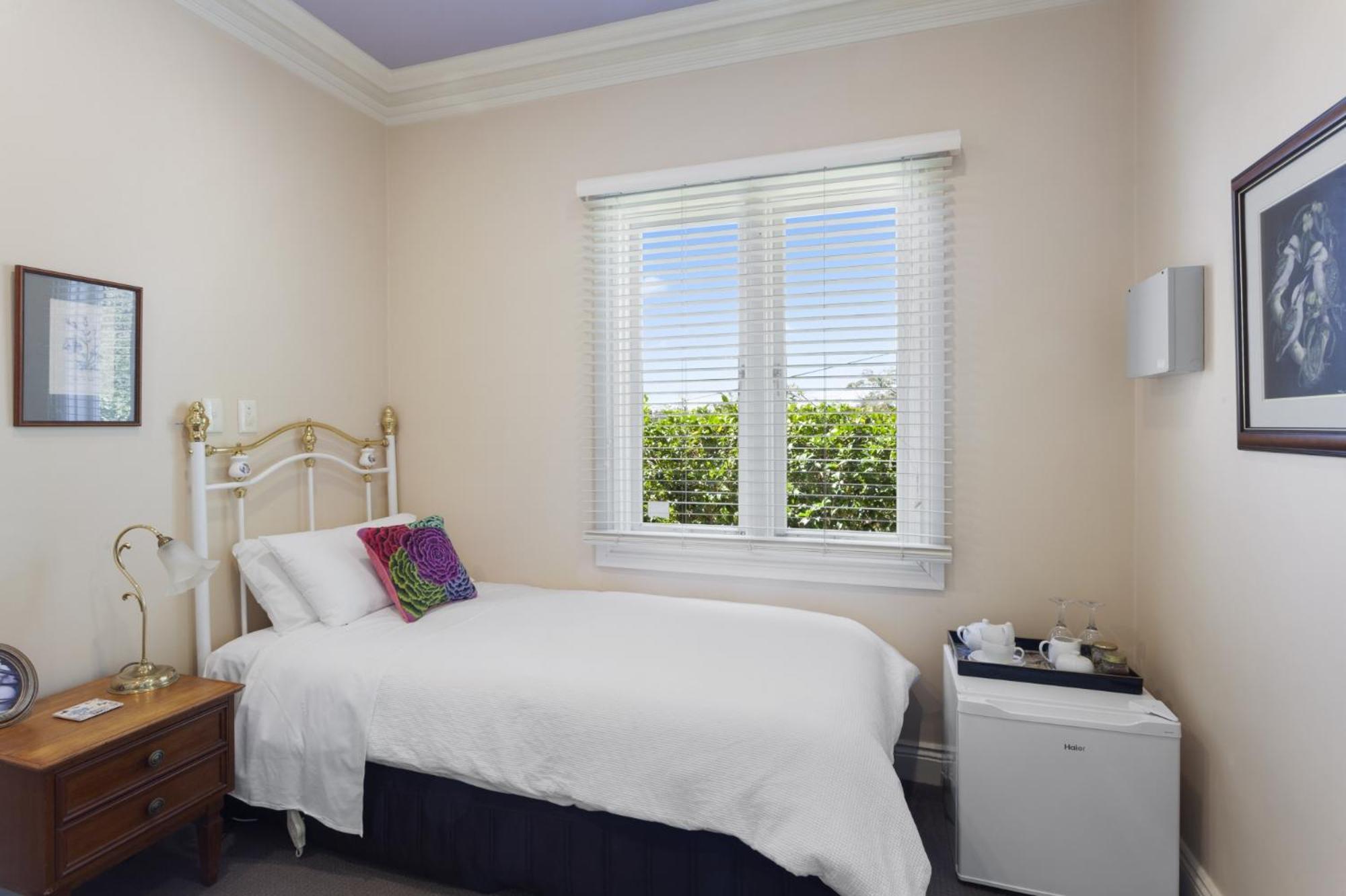 לאורה Bethany Manor B&B, Call Us For Cheapest Rates מראה חיצוני תמונה